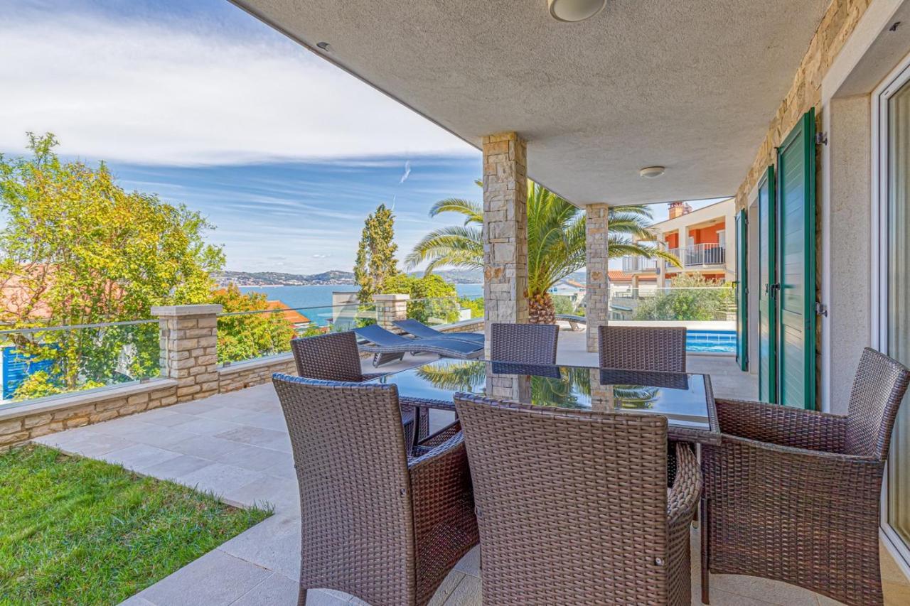 Villa Milena With Pool And Sea View Crveni Vrh Exterior photo
