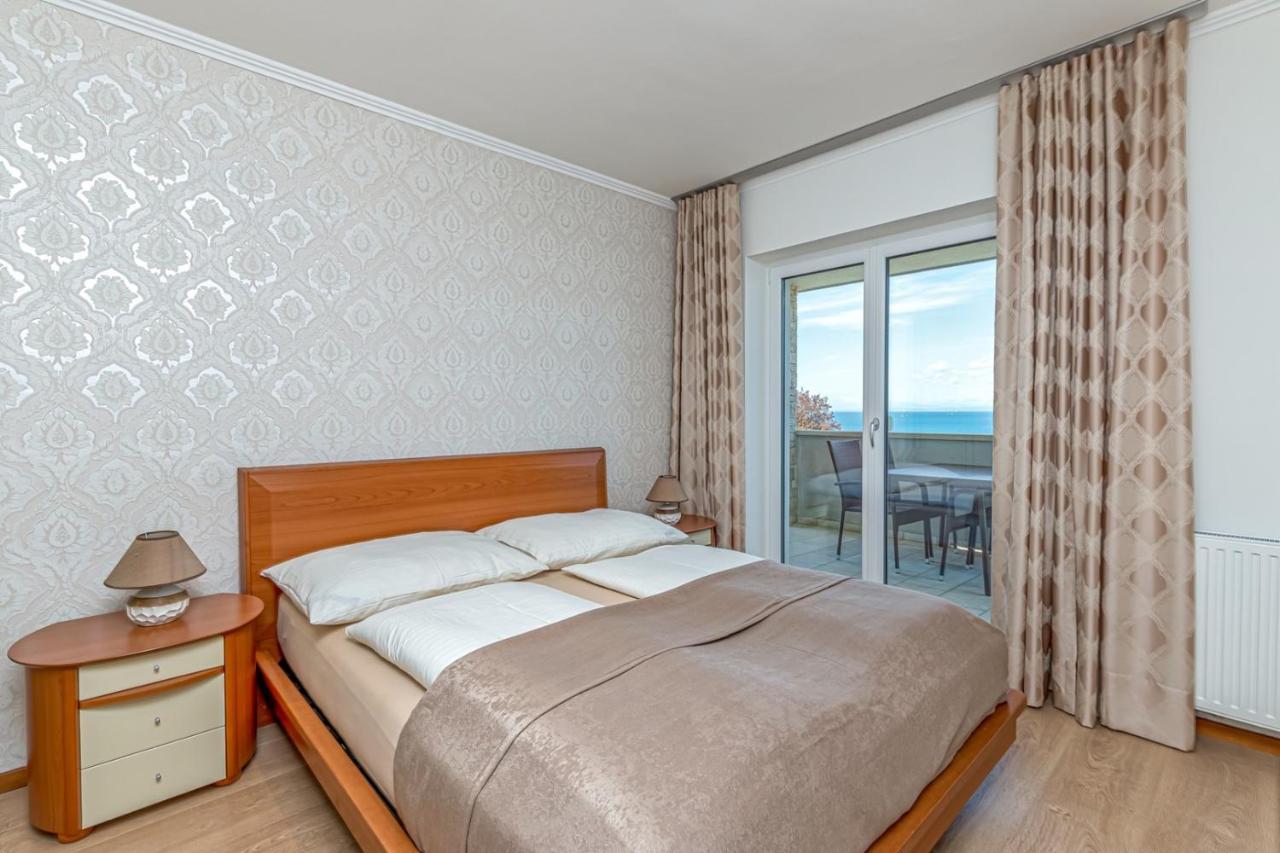 Villa Milena With Pool And Sea View Crveni Vrh Exterior photo