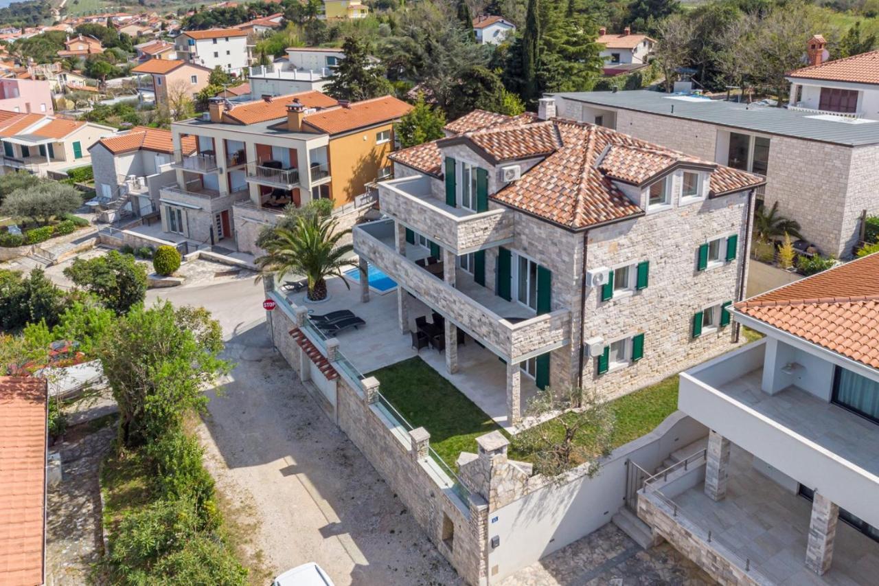 Villa Milena With Pool And Sea View Crveni Vrh Exterior photo